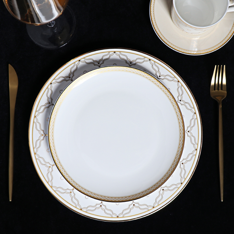 China Bone Luxury Dinner Set Luxury Dinner Sets Bone China 18k Gold Rim