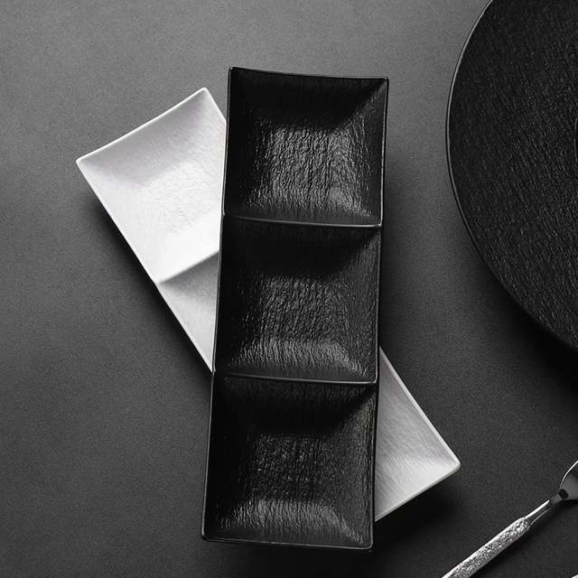 Restaurant tableware black white custom colors 3 compartment plate 