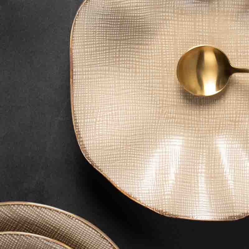 Durable porcelain plate for hospitality and hotels