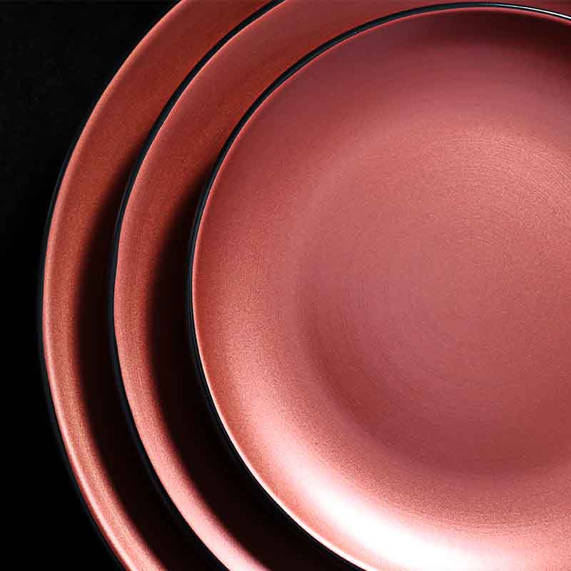 Red porcelain plate for commercial restaurant dining