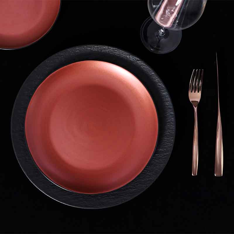 Porcelain dinner plate for hotel restaurant table setting