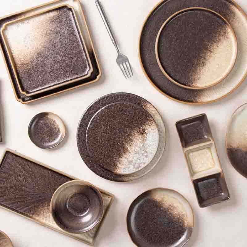Porcelain hotel plate and restaurant dinnerware collection